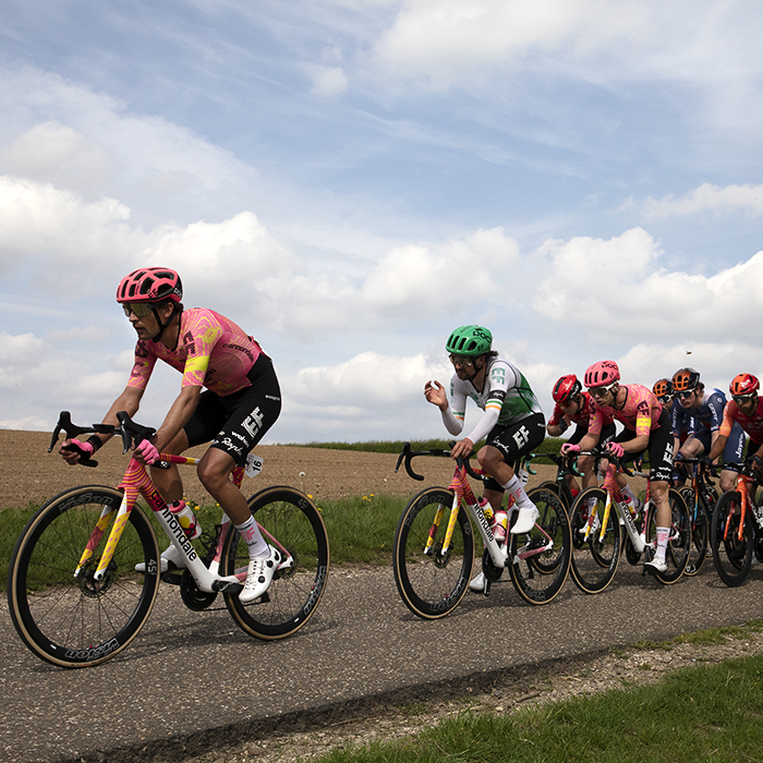 Amstel Gold Race 2024 - James Shaw of EF Education - EasyPost, leads the riders along Heugdenweg