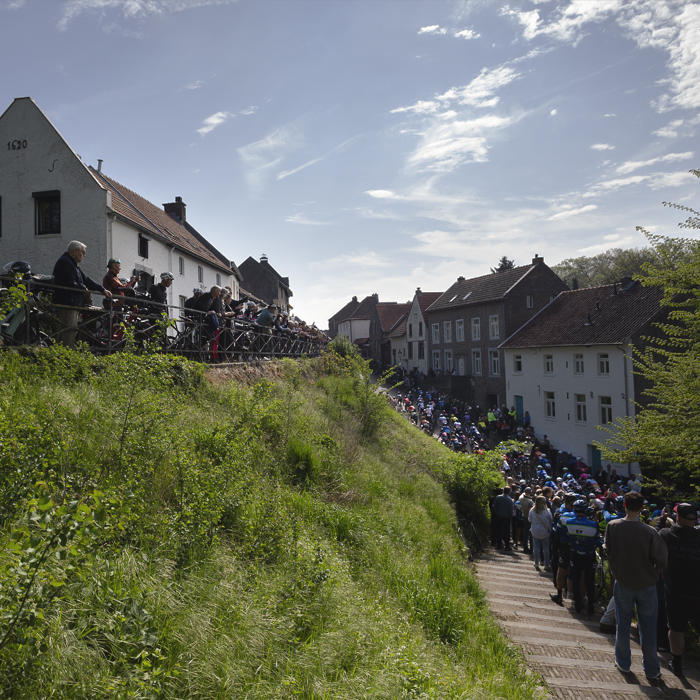 Amstel Gold Race 2025 - Fans line the Maasberg as the race passes through