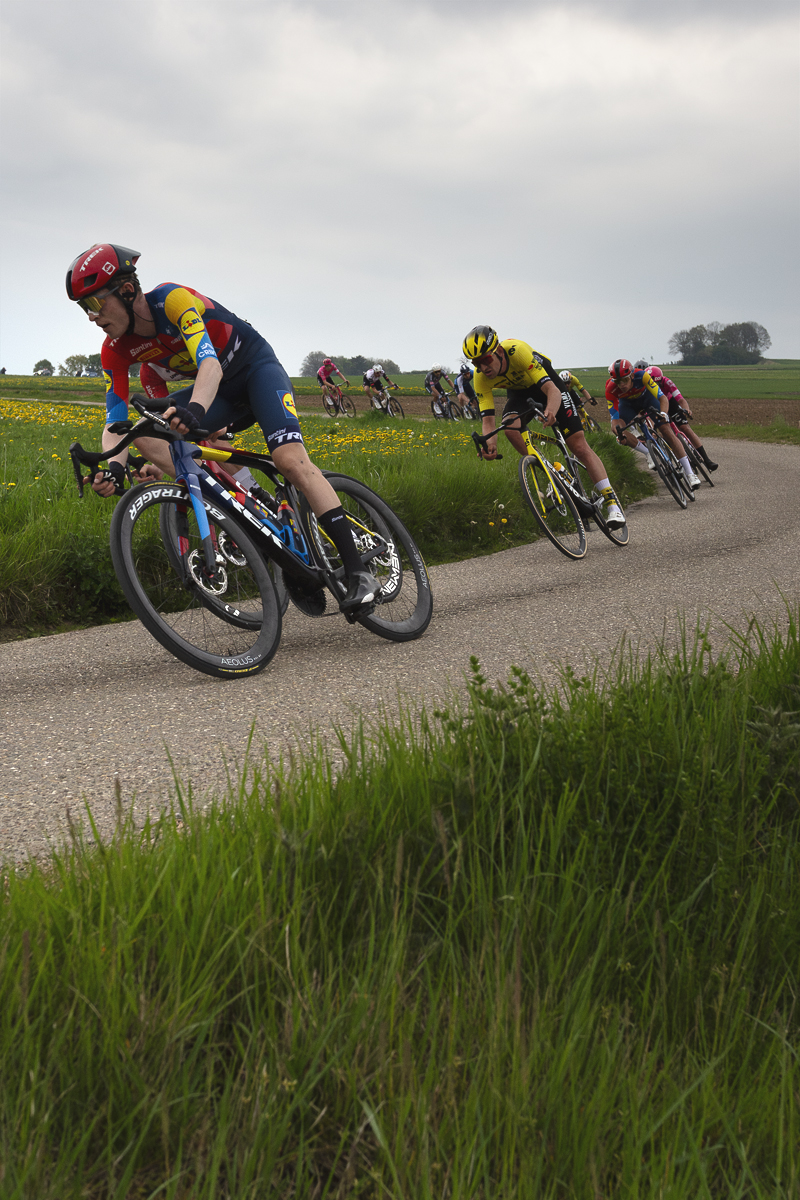 Amstel Gold Race 2025 - Mattias Skjelmose & Tiesj Benoot bank a corner in pursuit of the race lead
