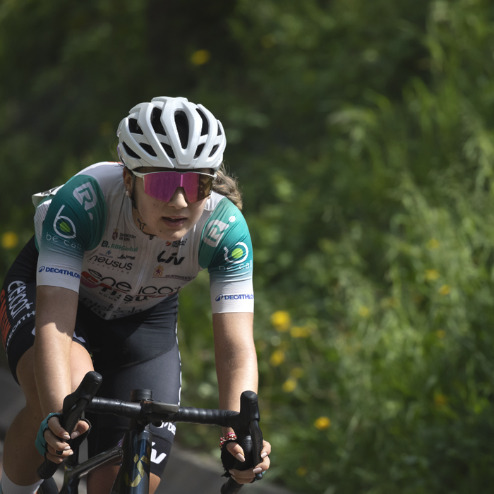 Amstel Gold Race Ladies Edition 2025 - Carolina Vargas descends towards Schoonbron