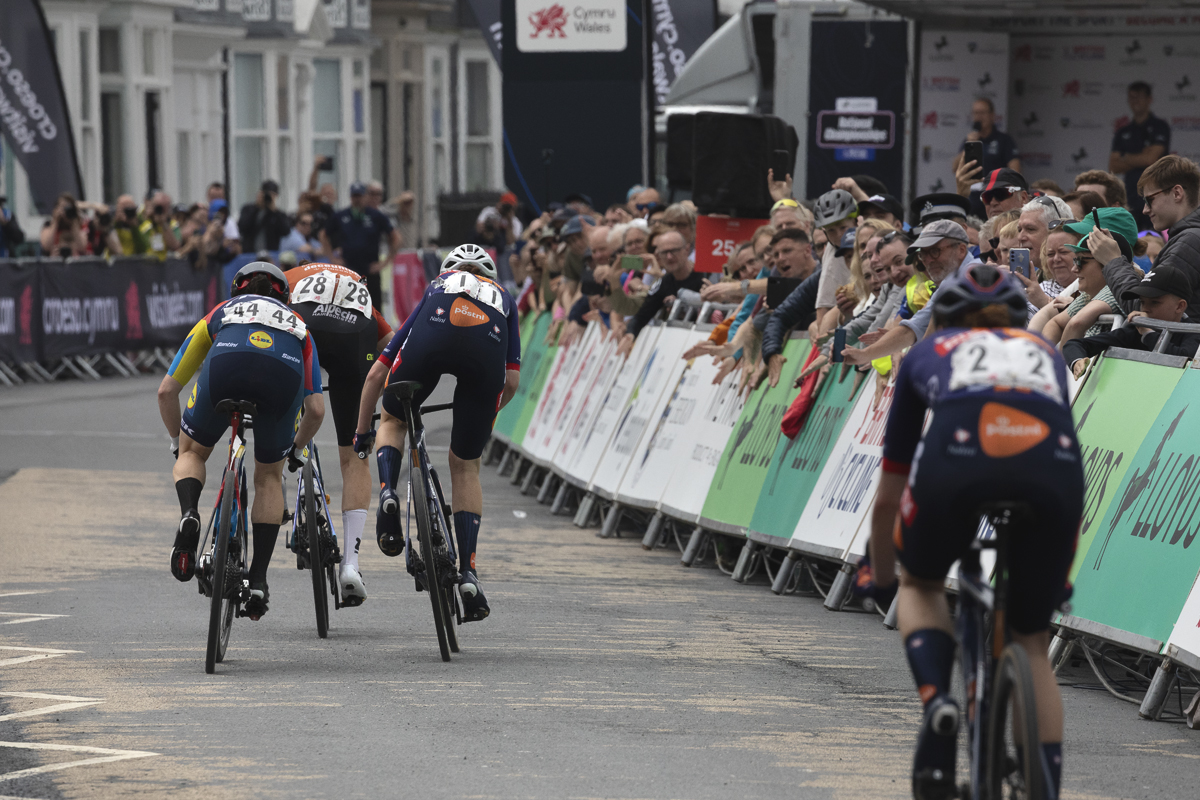 British National Road Championships 2025 - Road Race - Women - Aberystwyth - rear view of the three leaders sprinting for the finish