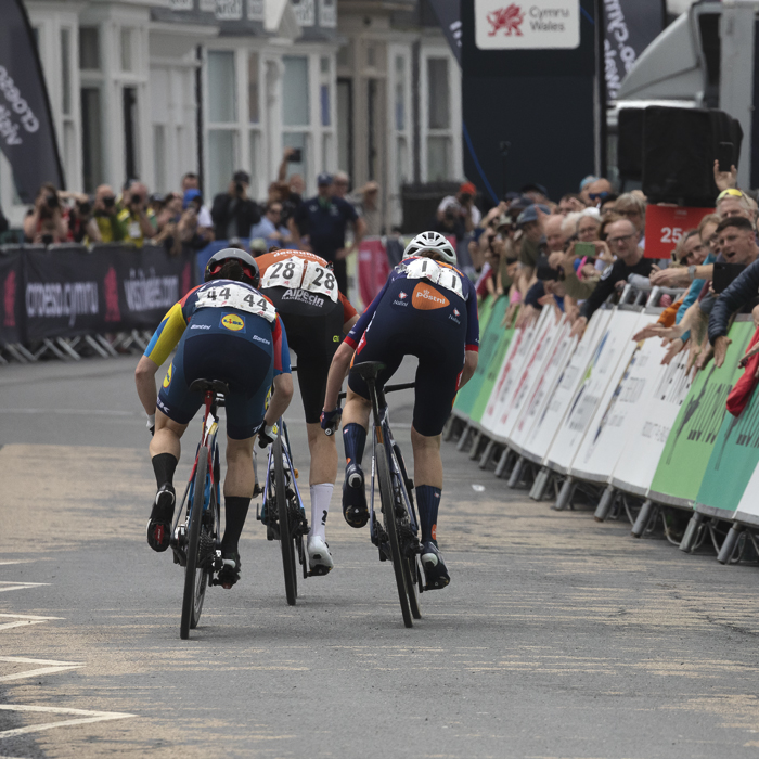 British National Road Championships 2025 - Road Race - Women - Aberystwyth - rear view of the three leaders sprinting for the finish