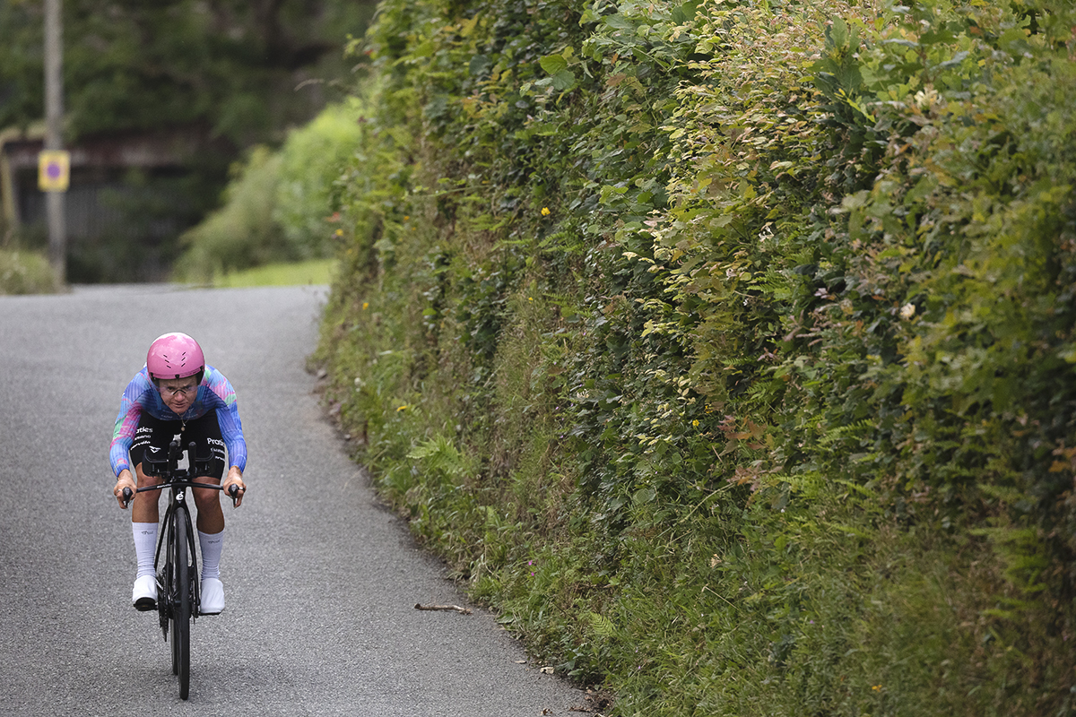 British National Road Championships 2025 - Time Trial - Elite Women - Frankie Hall of Praties Cycling Team rides through the hedge lined roads of Wales