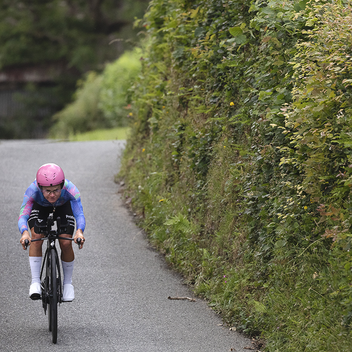 British National Road Championships 2025 - Time Trial - Elite Women - Frankie Hall of Praties Cycling Team rides through the hedge lined roads of Wales