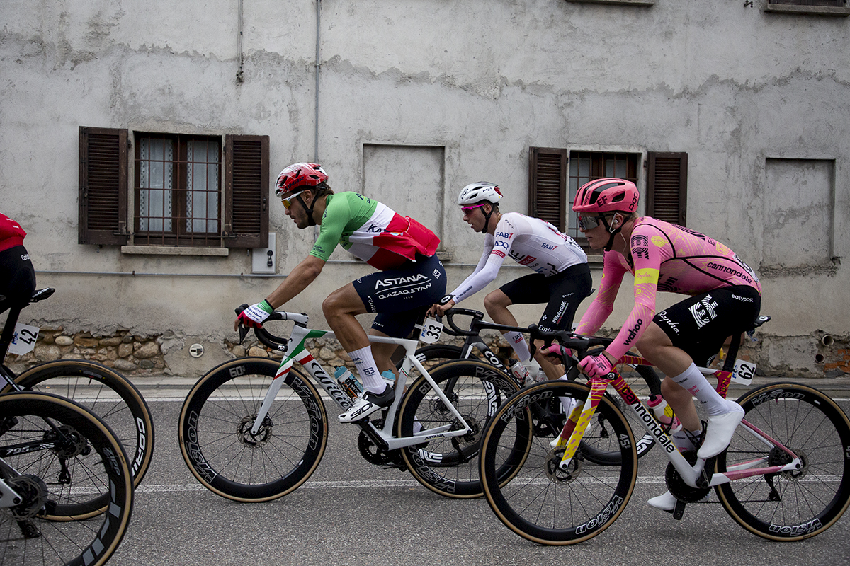Coppa Bernocchi 2024 - Alberto Bettiol rides through Castelseprio