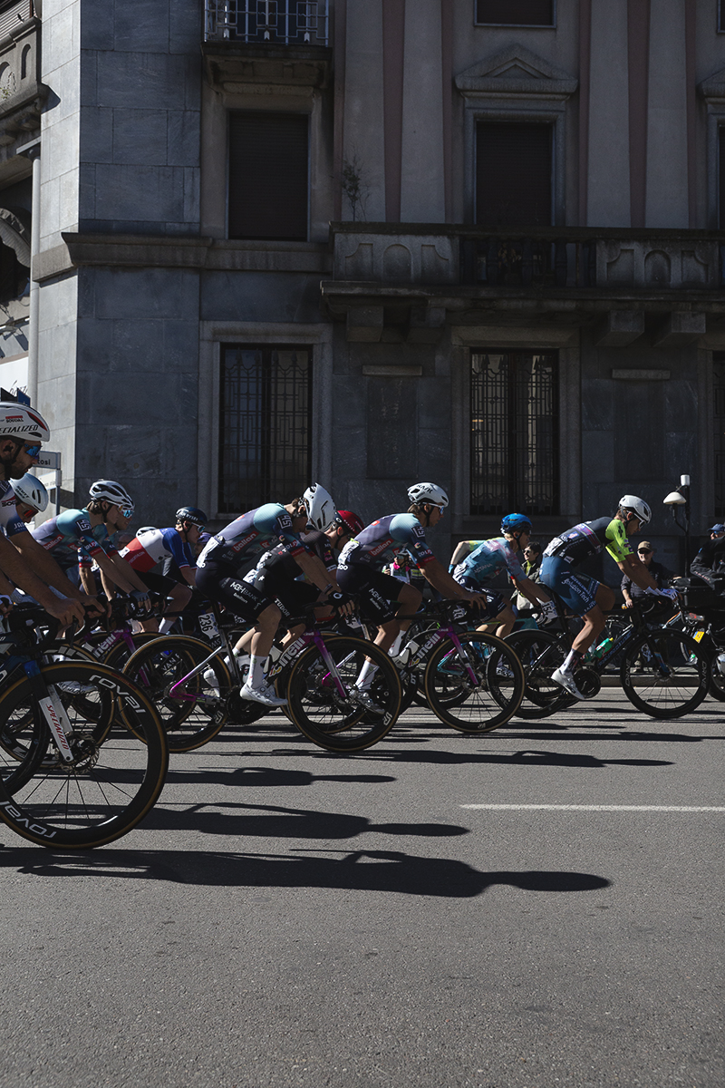 Coppa Bernocchi 2025 - The riders roll out through Legnano past grand building frontages
