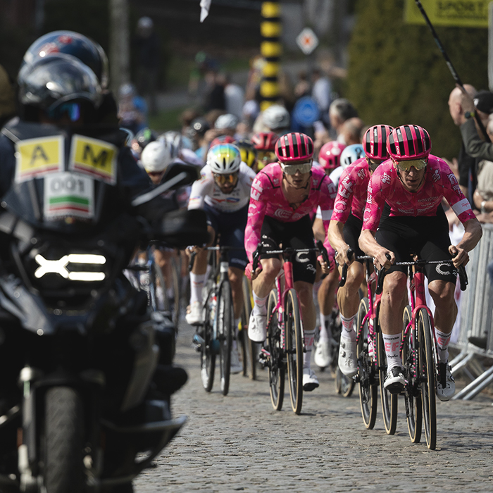 De Brabantse Pijl 2025 - Riders from EF Education - EasyPost, begin the cobbled climb of Hertstraat