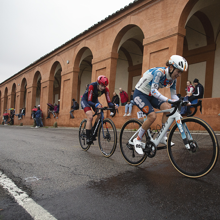 Giro dell'Emilia - Eleonora Ciabocco on the Via di San Luca