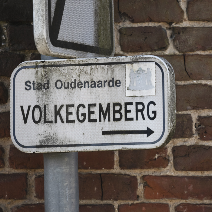 Kuurne Brussel Kuurne 2025 - The road sign for the Volkemberg climb