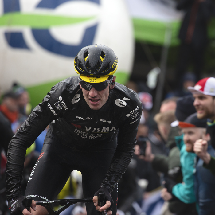 La Flèche Wallonne 2024 - The word Huy reflects in the glasses of Tim Van Dijke of Team Visma - Lease a Bike