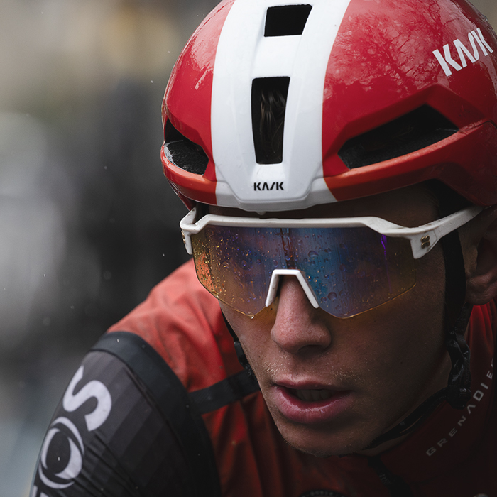 La Flèche Wallonne 2025 - Artem Shmidt of INEOS Grenadiers, rain clearly seen on his sunglasses