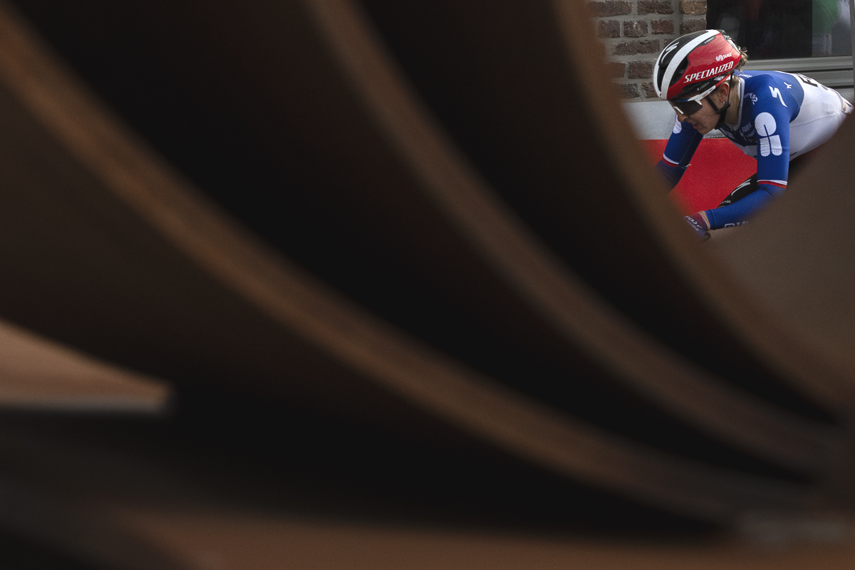 La Flèche Wallonne Femmes 2025 - Juliette Labous seen through the Pythalor Cursoriam Murus