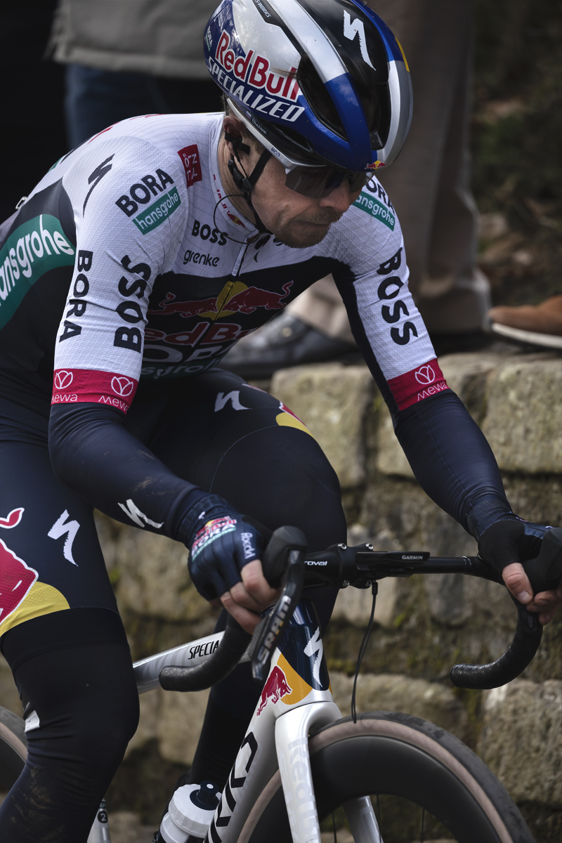 Omloop Nieuwsblad 2025 - Last year’s victor, Jan Tratnik of Red Bull - BORA - hansgrohe struggles up the climb