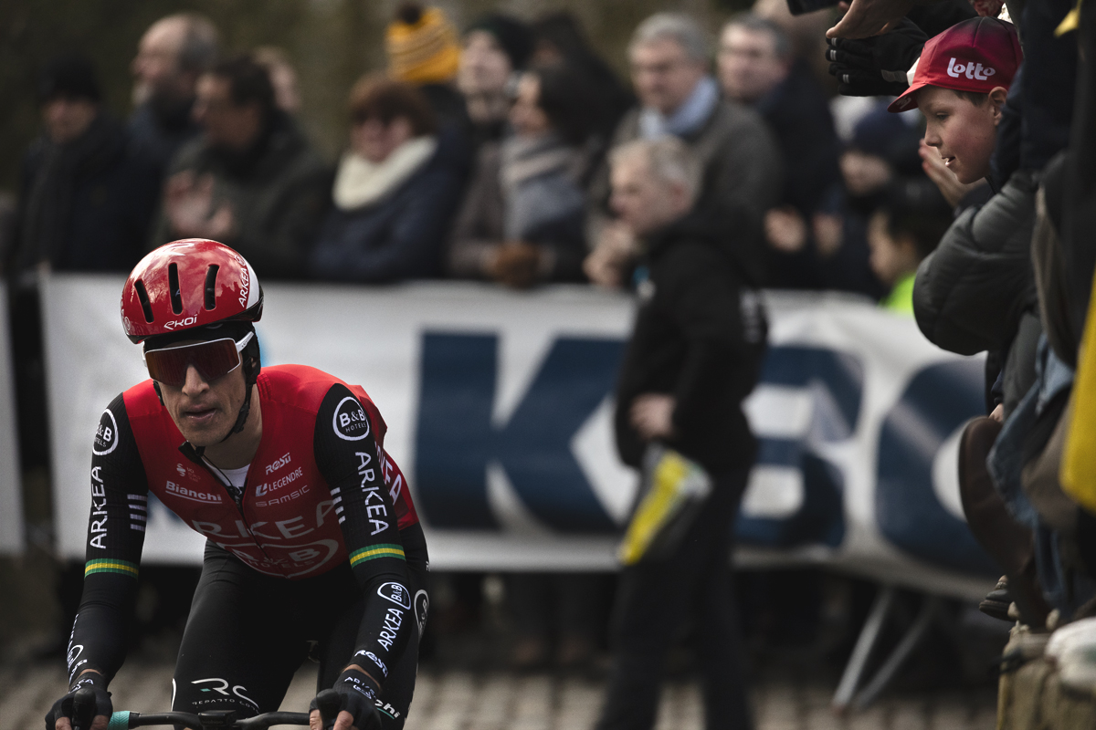 Omloop Nieuwsblad 2025 - Miles Scotson of Arkéa - B&B Hotels is encouraged by a young fan on Muur van Geraardsbergen