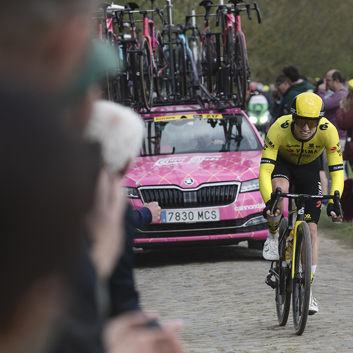 Paris Roubaix 2025 - Matthew Brennan followed by a team car as he tackles the cobbles