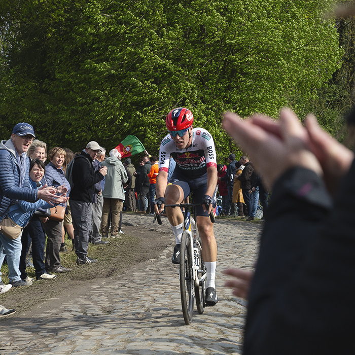 Paris Roubaix 2025 - Oier Lazkano is given enthusiastic support as he tackles the cobbles