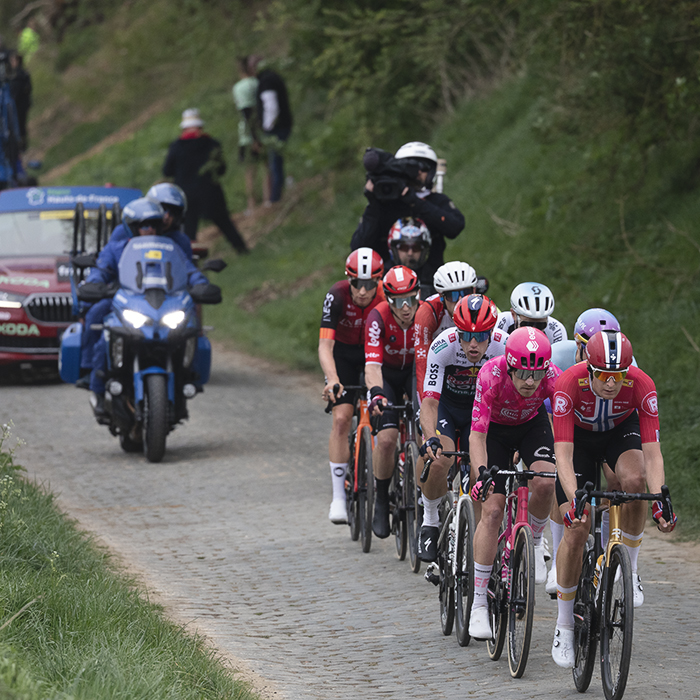 Paris Roubaix 2025 - The breakaway on Maing À Monchaux-Sur-Écaillon high banks to either side