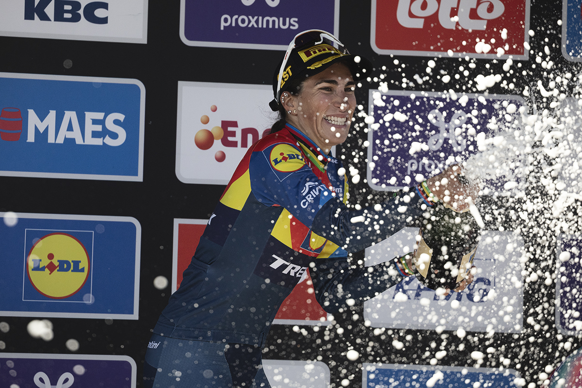 Scheldeprijs Vrouwen 2025 - Elisa Balsamo of Lidl - Trek celebrates her victory by spraying champagne in the crowd
