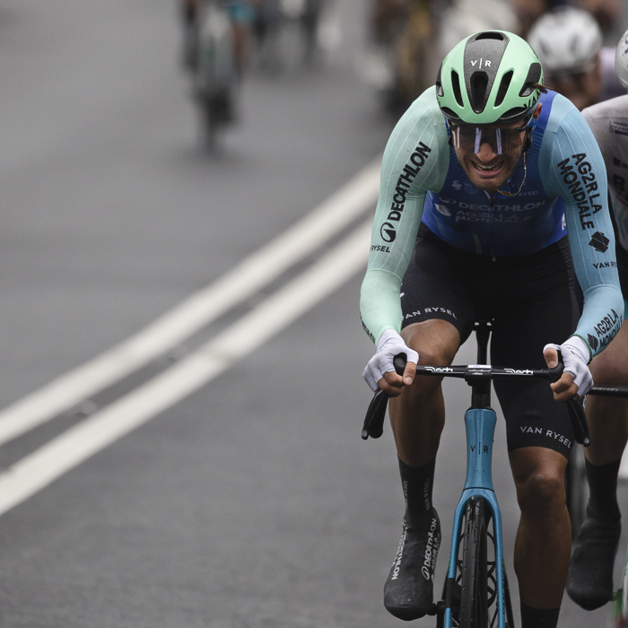 Tour of Britain 2025 - Bastien Tronchon fights his way up Caerphilly Mountain