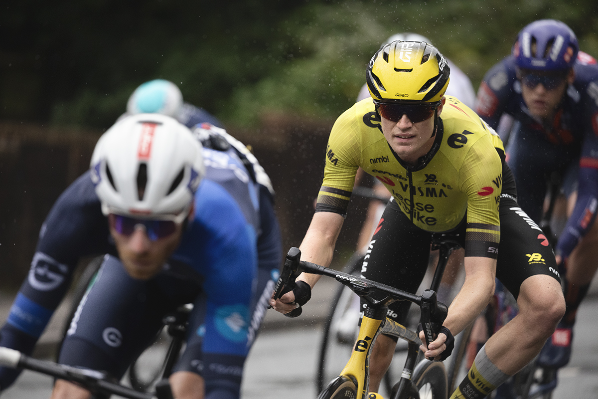 Tour of Britain 2025 - Thomas Gloag descends in the wet in Crumlin