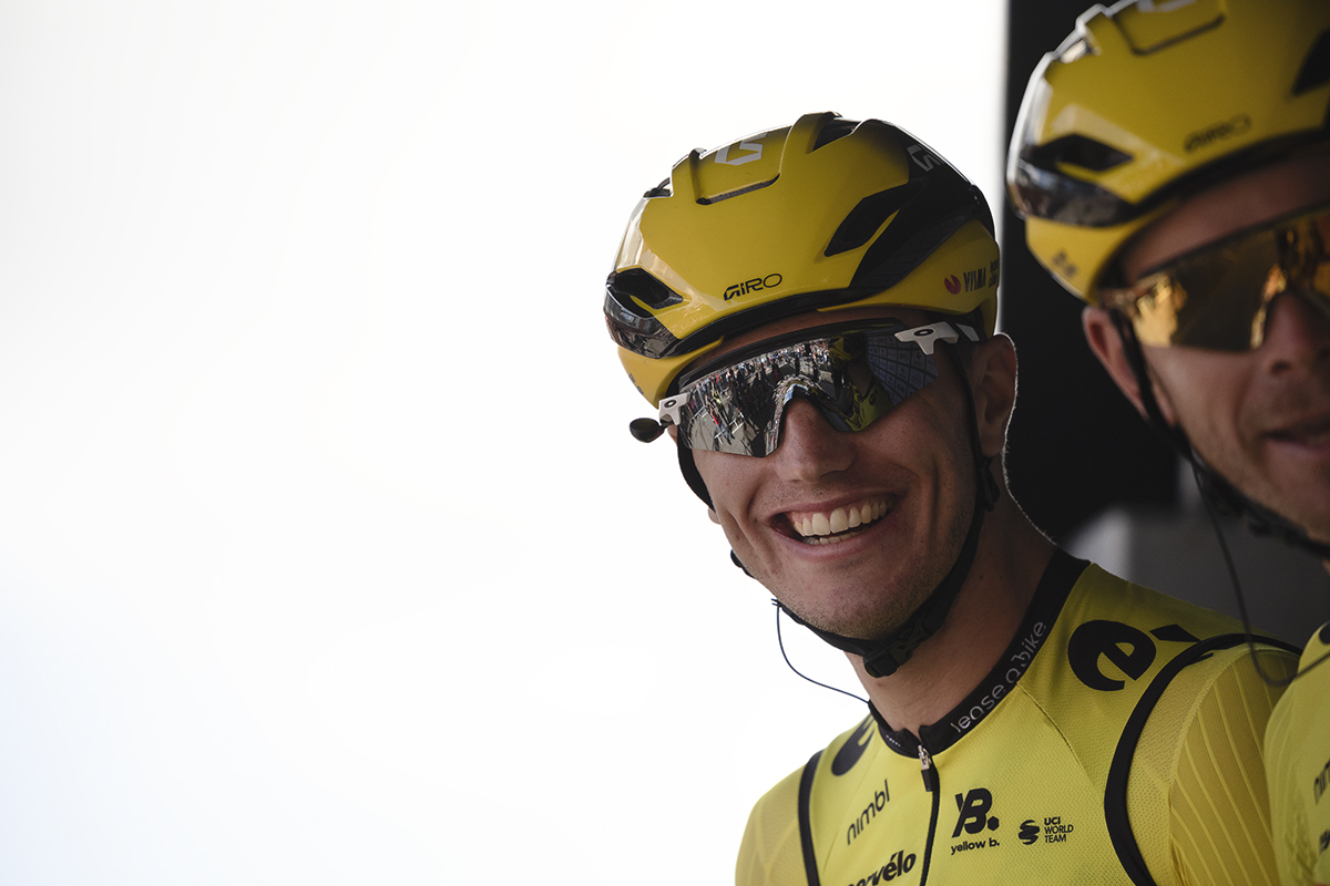 Tour of Britain 2025 - Olav Kooij of Team Visma - Lease a Bike smiles as he is presented to the crowd