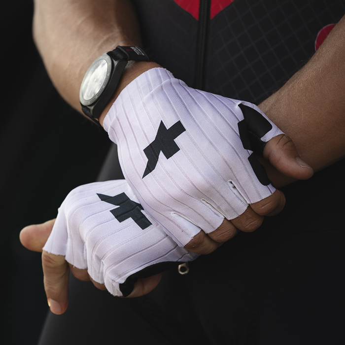 Tour of Britain 2025 - A close up of the gloves of Tudor Pro Cycling Team