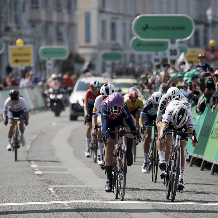 Tour of Britain Women’s 2024 - Lotte Kopecky and Letizier Paternoster lunge for the line on the sea front in Llandudno