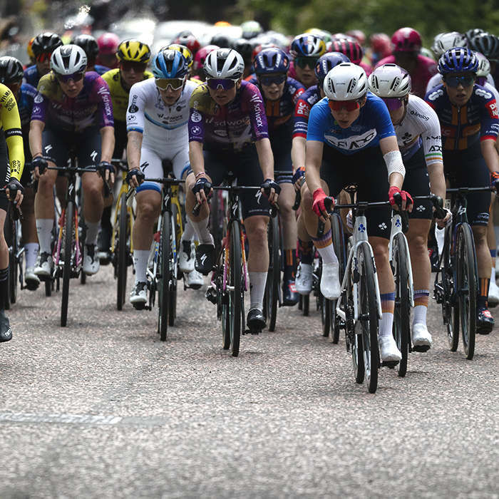 Tour of Britain Women’s 2025 - Stage 4 - Riders approach on one of the roads through Glasgow Green