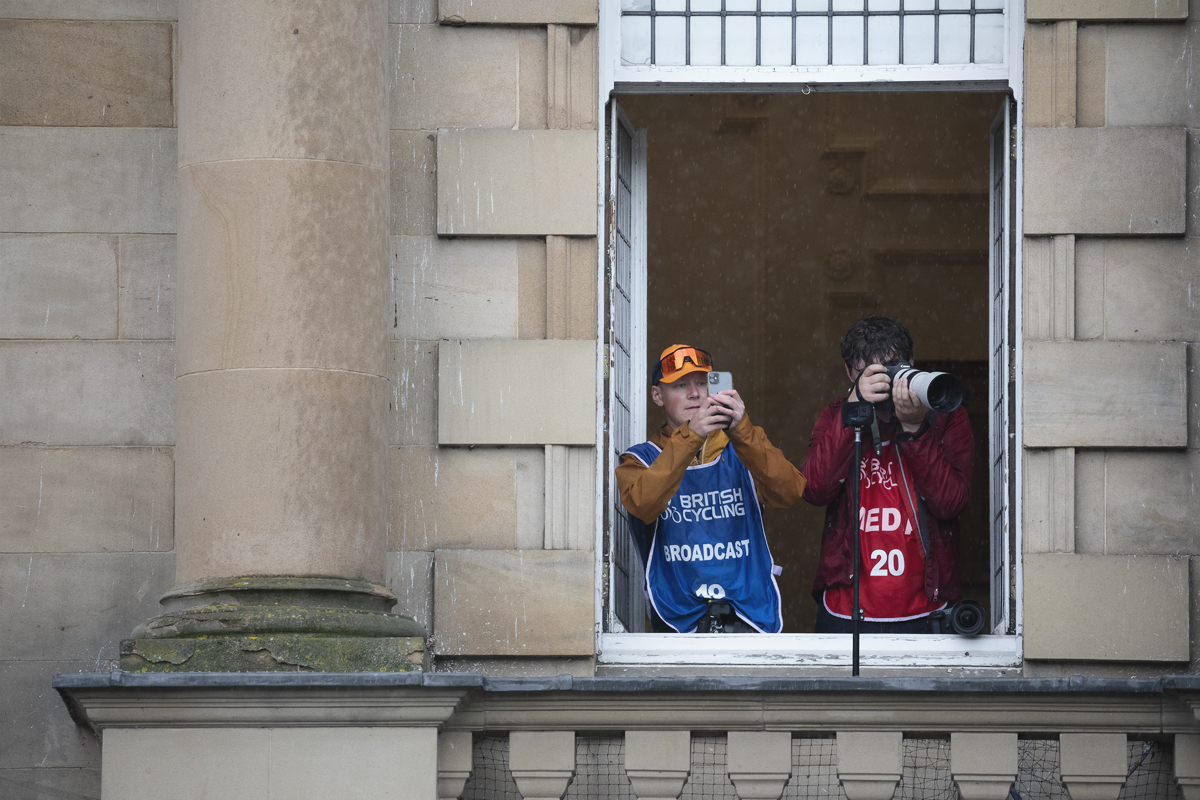 Tour of Britain Women’s 2025 - Stage 3 - Photographers seek a vantage point in Kelso