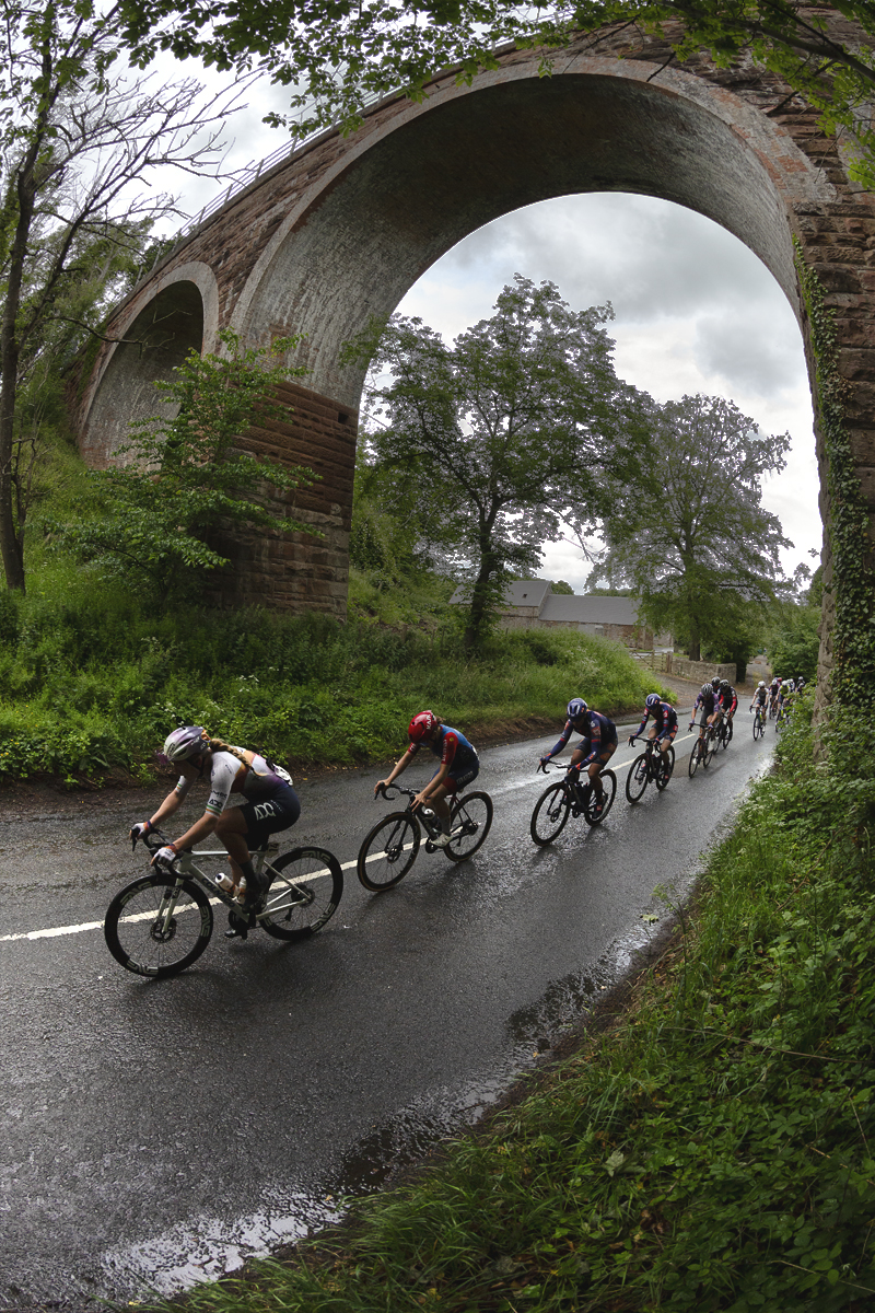 Tour of Britain Women’s 2025 - Stage 3 - Riders pass under Leaderfoot Viaduct