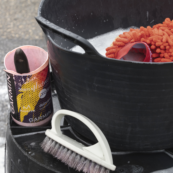 Tour of Britain Women’s 2025 - Stage 1 - A bucket with soapy water and cleaning gear