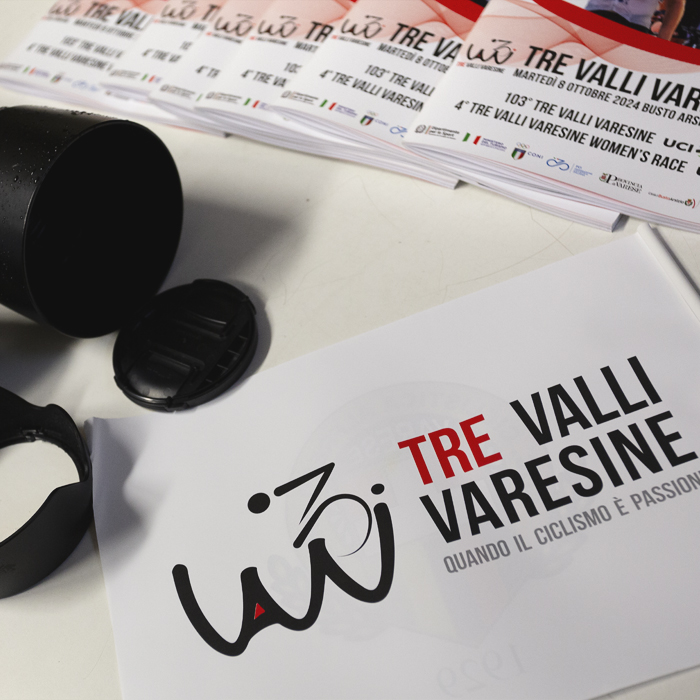 Tre Valli Varesine 2024 - Wet camera equipment dries out in the Media Centre in Varese