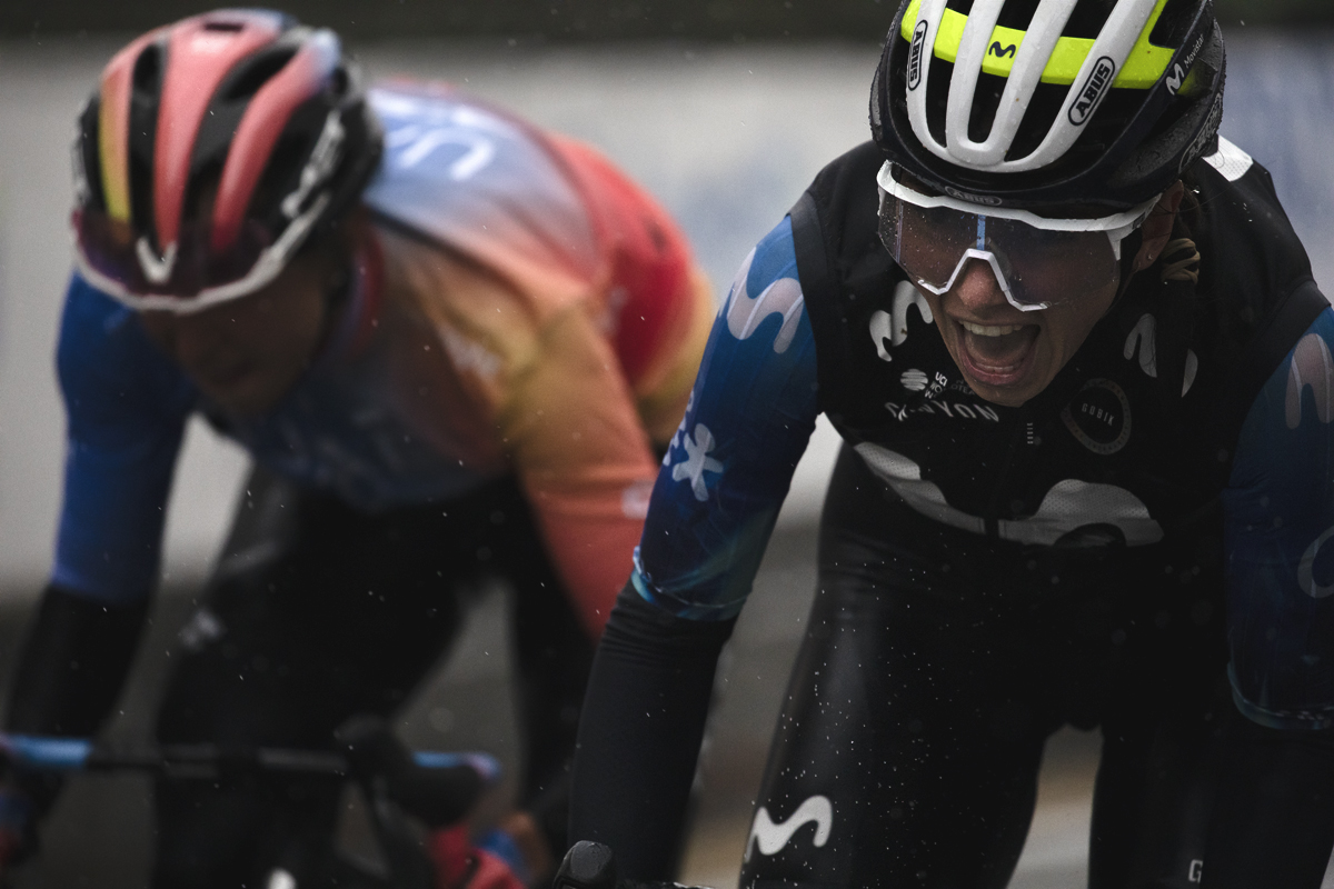 Tre Valli Varesine Women’s Race 2024 - Liane Lippert screams with effort as she sprints for the finish in Varese