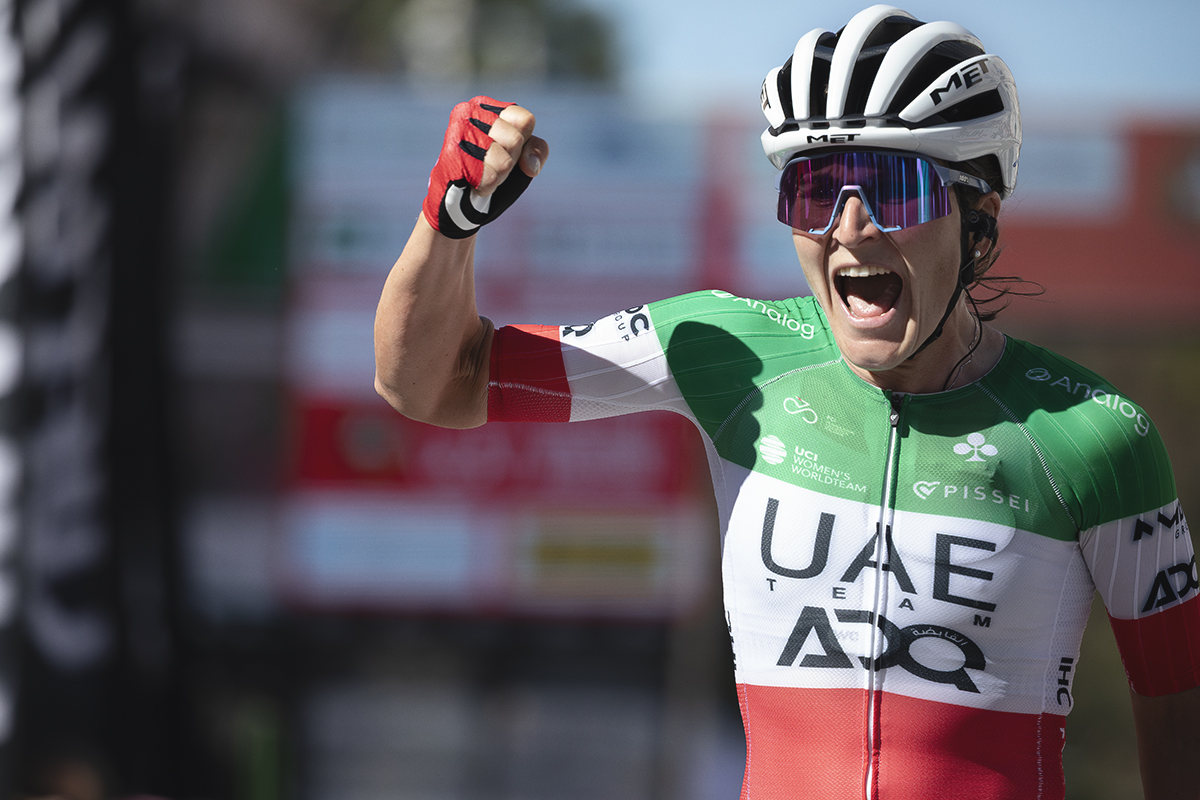 Tre Valli Varesine Women’s Race 2025 - Elisa Longo Borghini raises her fist and shouts in victory