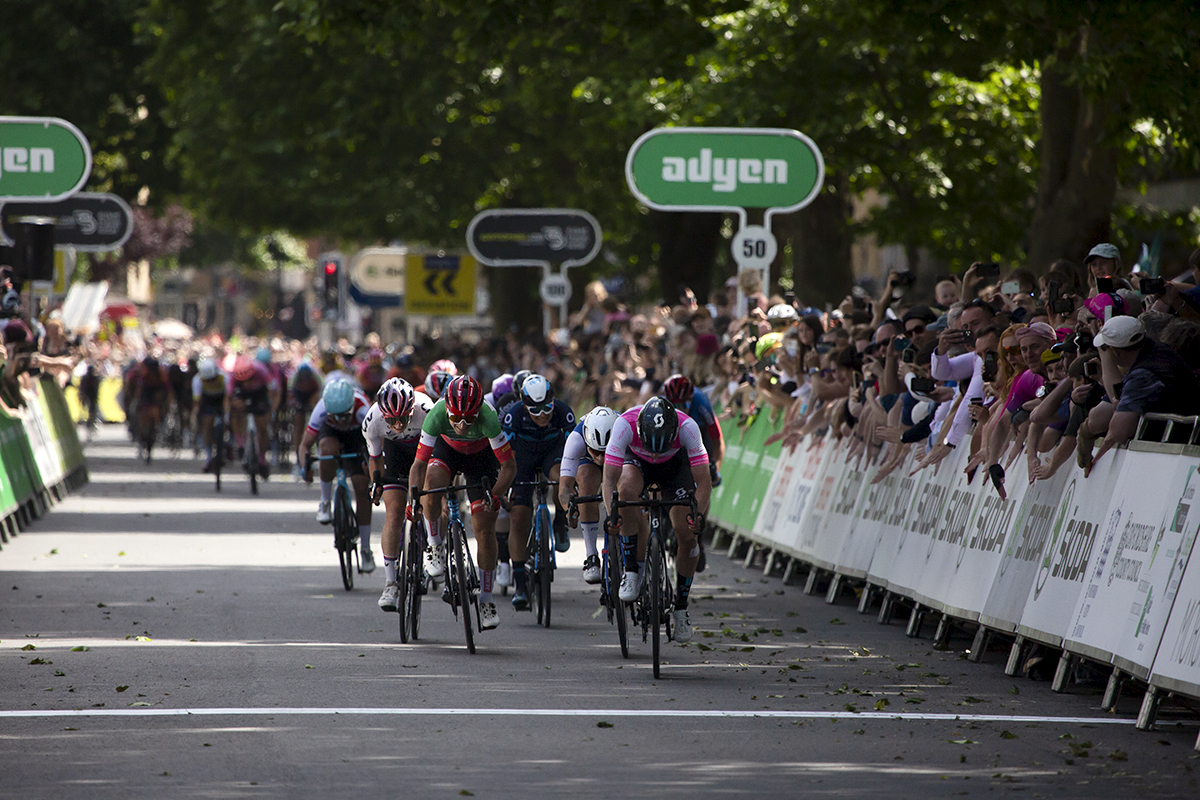 Women’s Tour 2022 - Lorena Wiebes of Team DSM sprints for the finish in Oxford